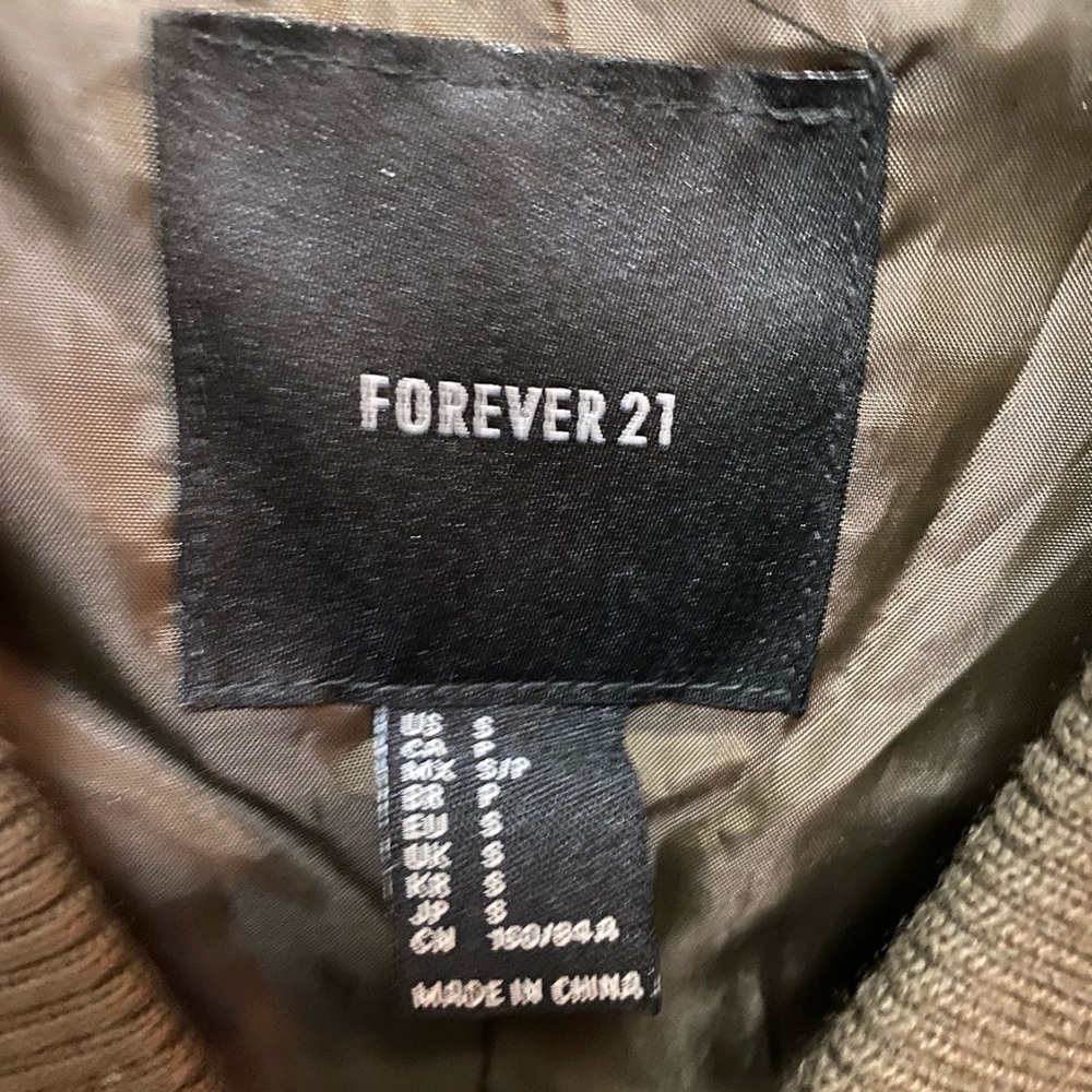 Bomber Jacket - Picture 4 of 4